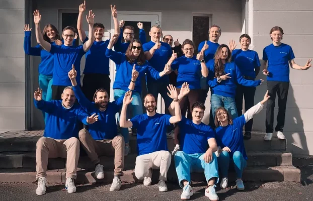Shopcaisse franchit un cap avec un partenariat stratégique avec Qonto